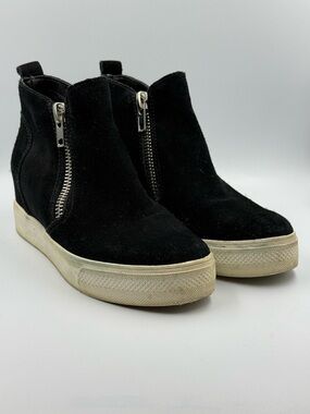 Steve Madden Black Suede Wedgie Double Zip Sneakers Size 6.5